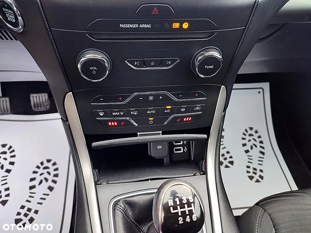 Ford S-Max 2.0 TDCi Trend - 12