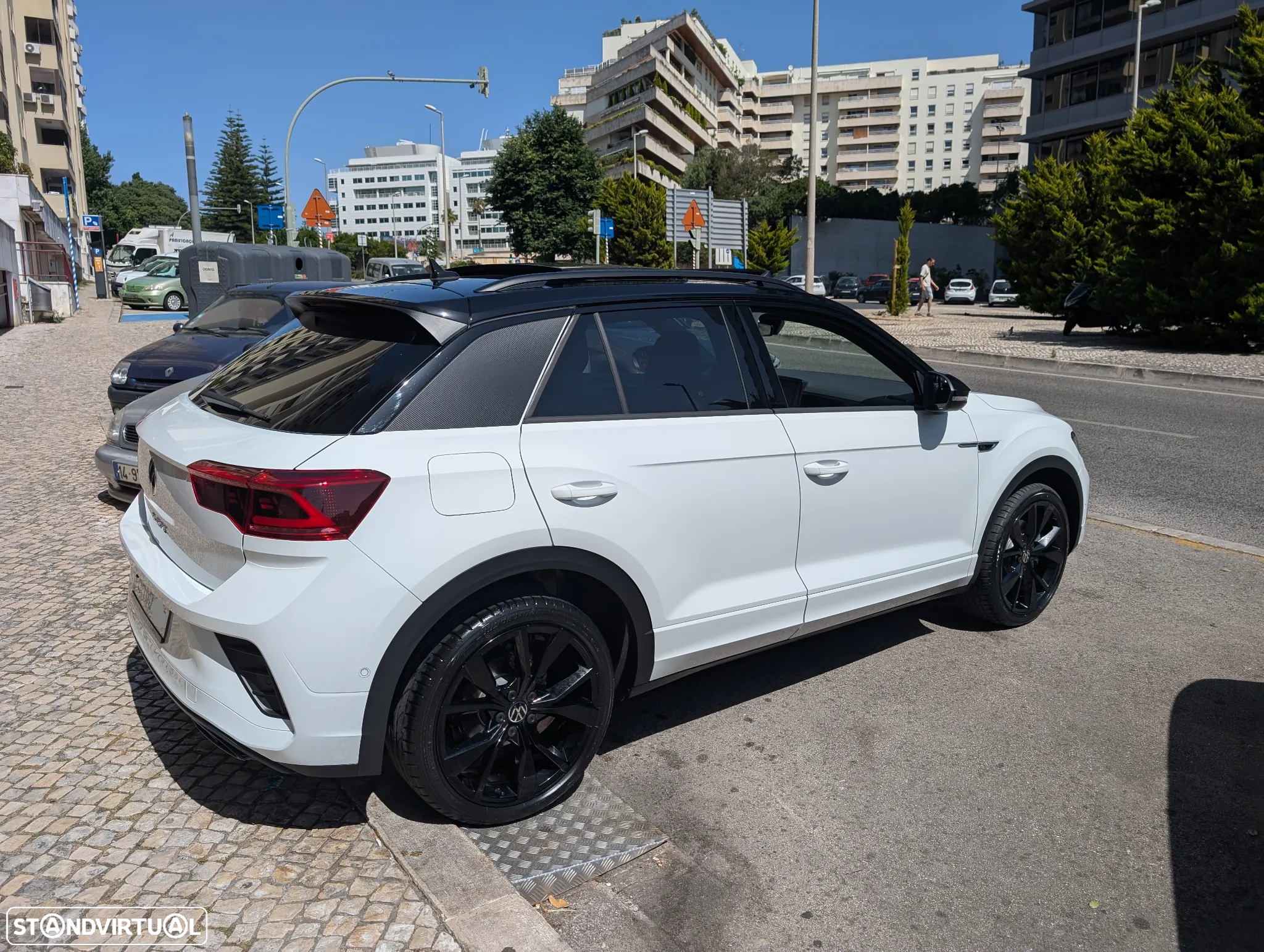 VW T-Roc 1.5 TSI R-Line DSG - 8