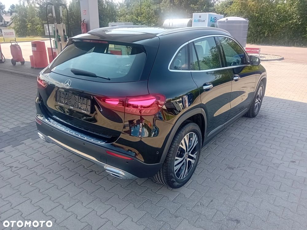 Mercedes-Benz GLA - 5