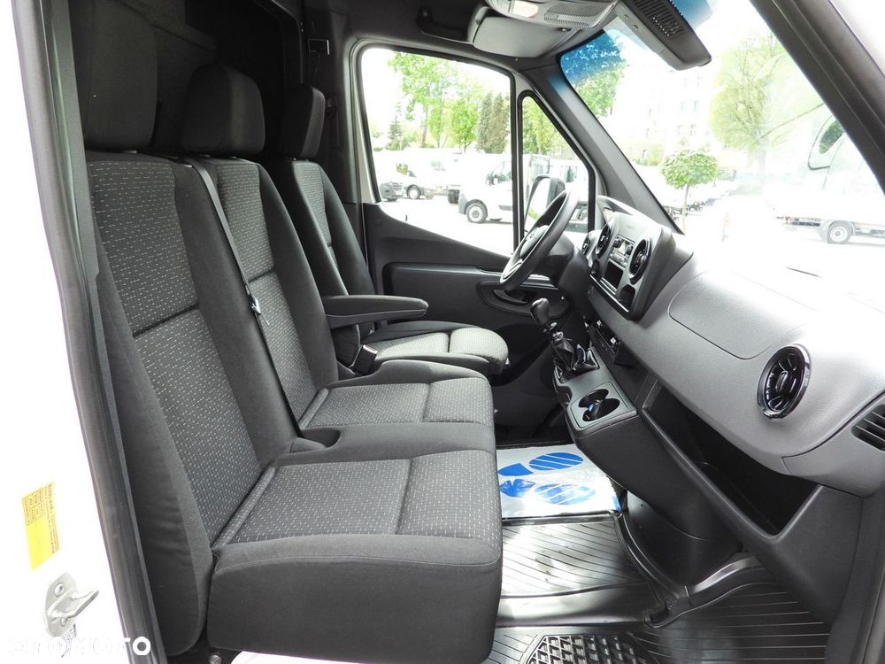 Mercedes-Benz SPRINTER 316 PLANDEKA WINDA 8 PALET WEBASTO TEMPOMAT KLIMATYZACJA  160KM - 36