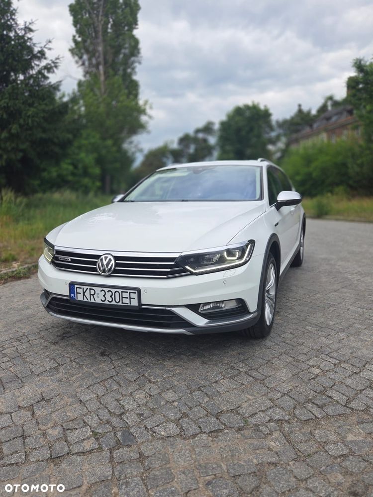 Volkswagen Passat 2.0 TDI SCR 4Mot DSG Comfortline - 5