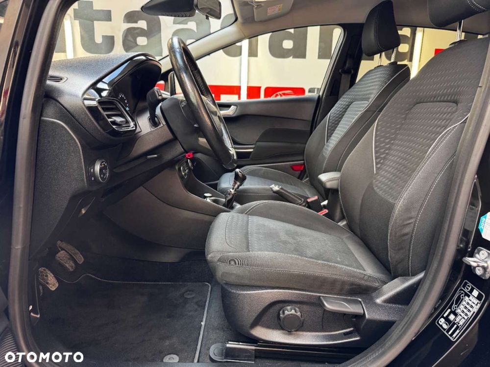 Ford Fiesta - 23