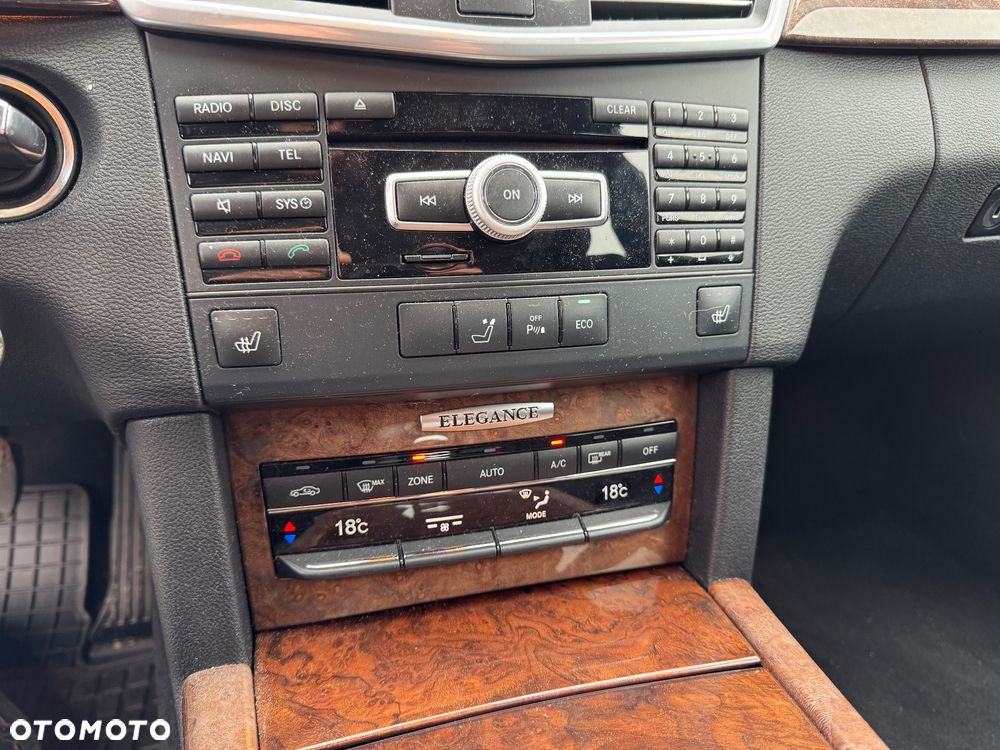Mercedes-Benz Klasa E 250 CGI BlueEffICIENCY Elegance - 20