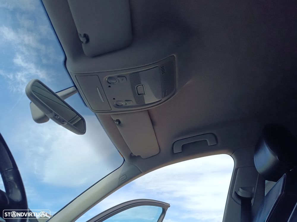 Audi A4 Avant 2.0 TDI - 27