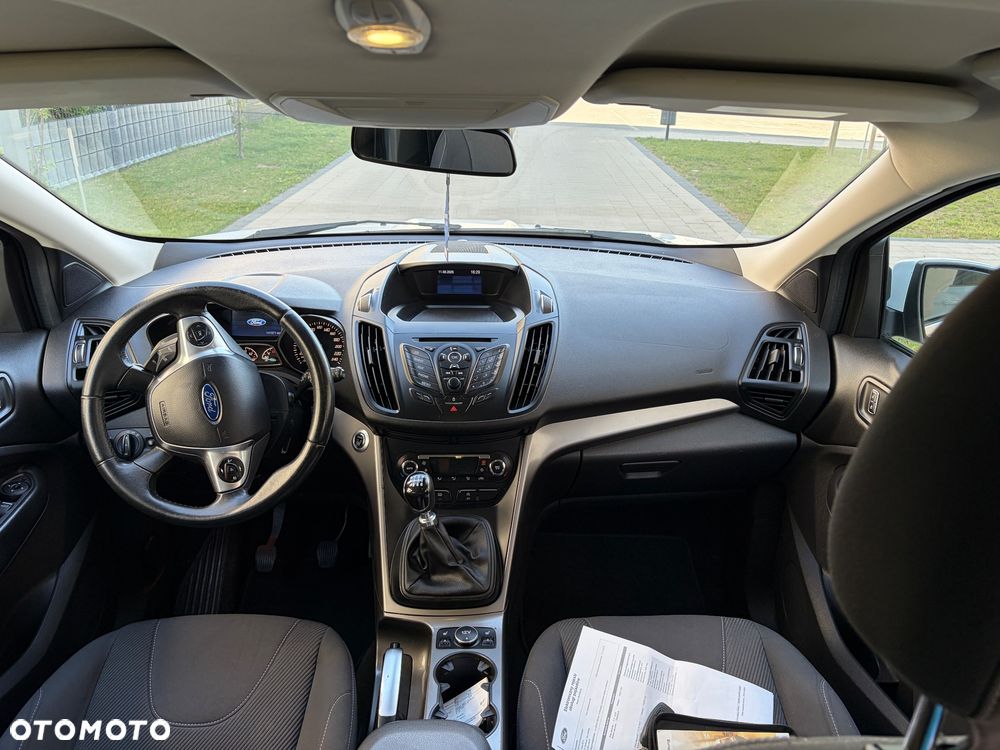 Ford Kuga 1.5 EcoBoost 2x4 Titanium - 17