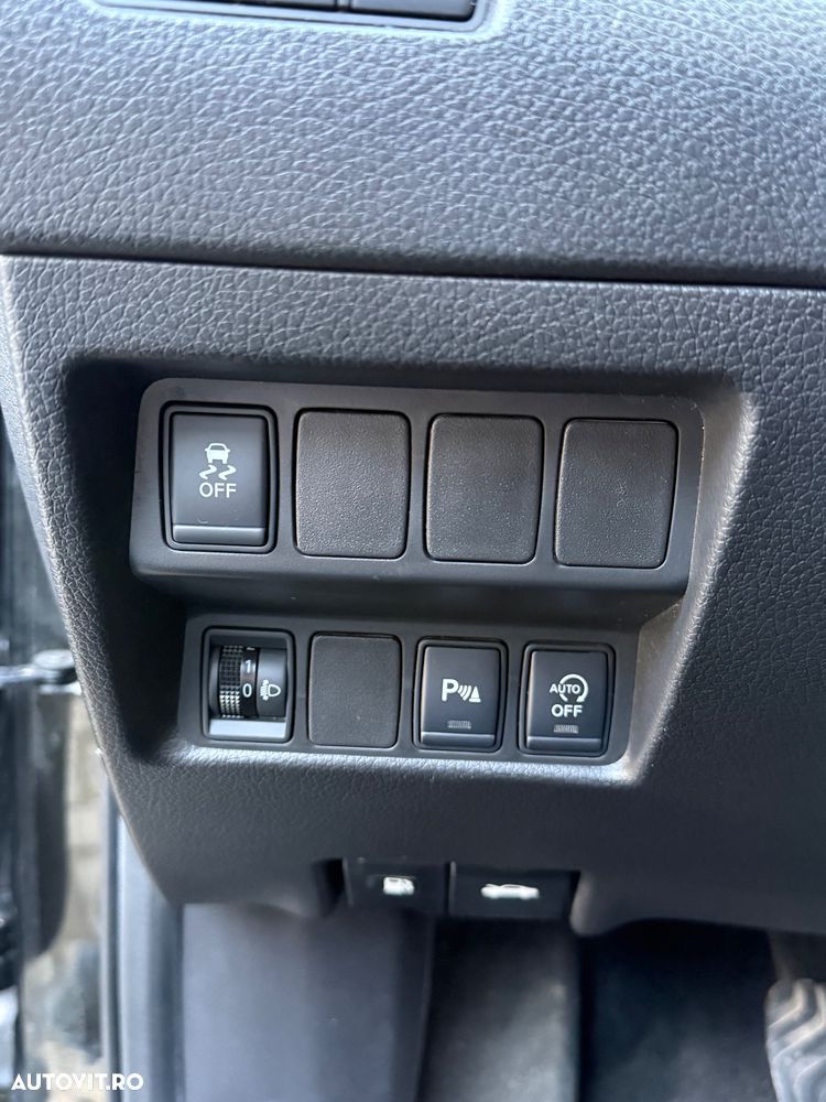 Nissan X-Trail 1.6 dCi N-Connecta - 13