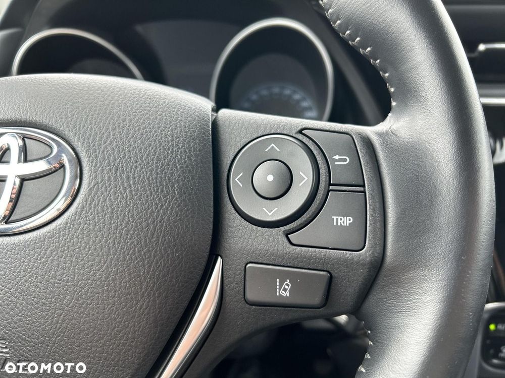 Toyota Auris 1.6 Premium - 15