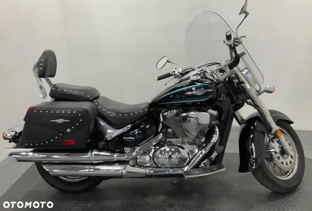 Suzuki VL 800 Volusia - Boulevard C50 - 1