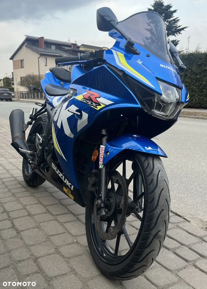 Suzuki GSX-R - 3