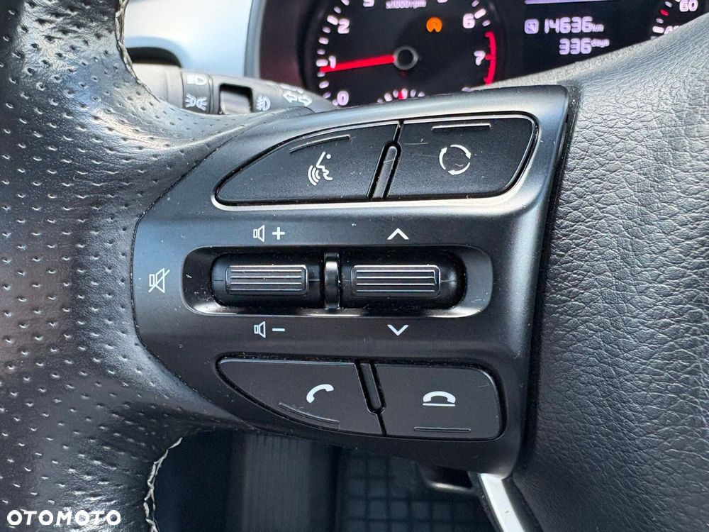 Kia Stonic - 21