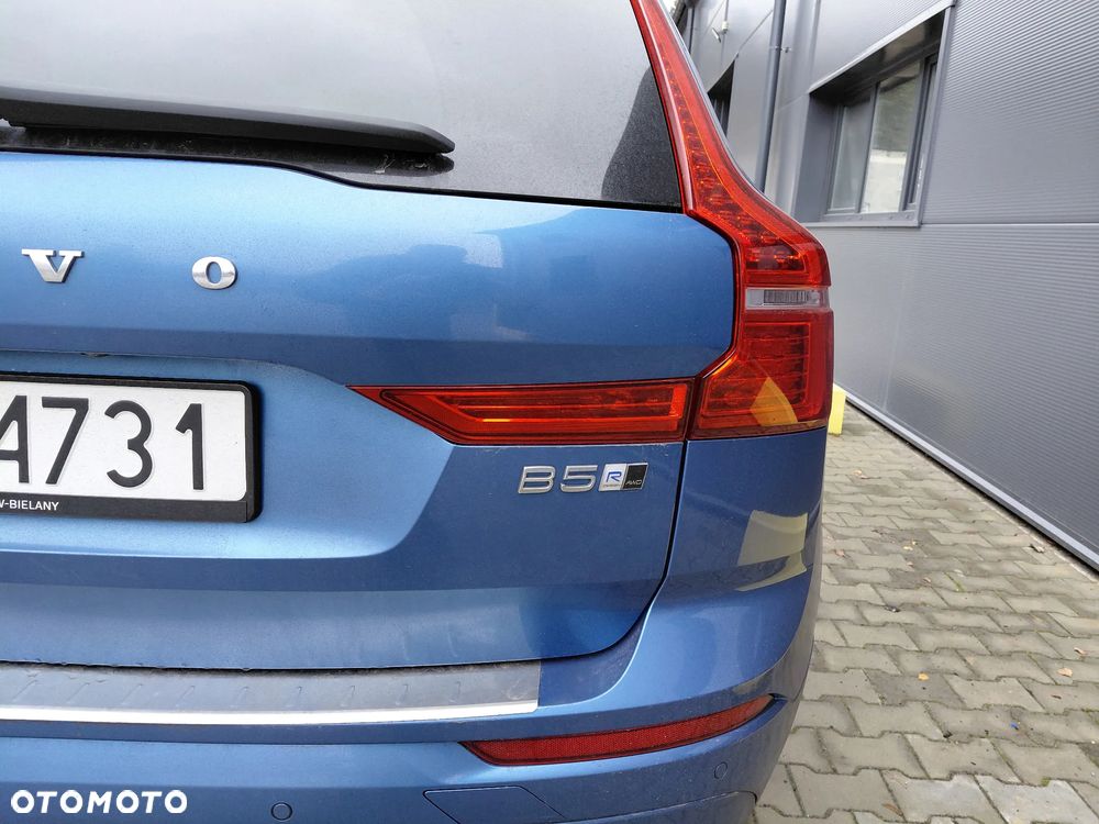 Volvo XC 60 B5 D AWD R-Design - 34