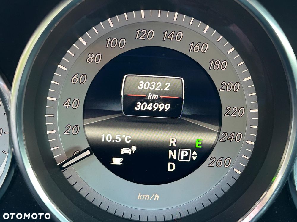 Mercedes-Benz CLS 350 CDI DPF BlueEFFICIENCY 7G-T Edition 1 - 17