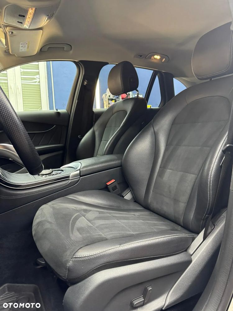 Mercedes-Benz GLC 220 d 4-Matic - 12