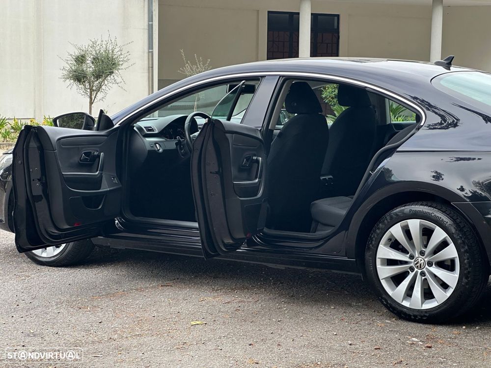 VW Passat CC 2.0 TDi BlueMotion - 17