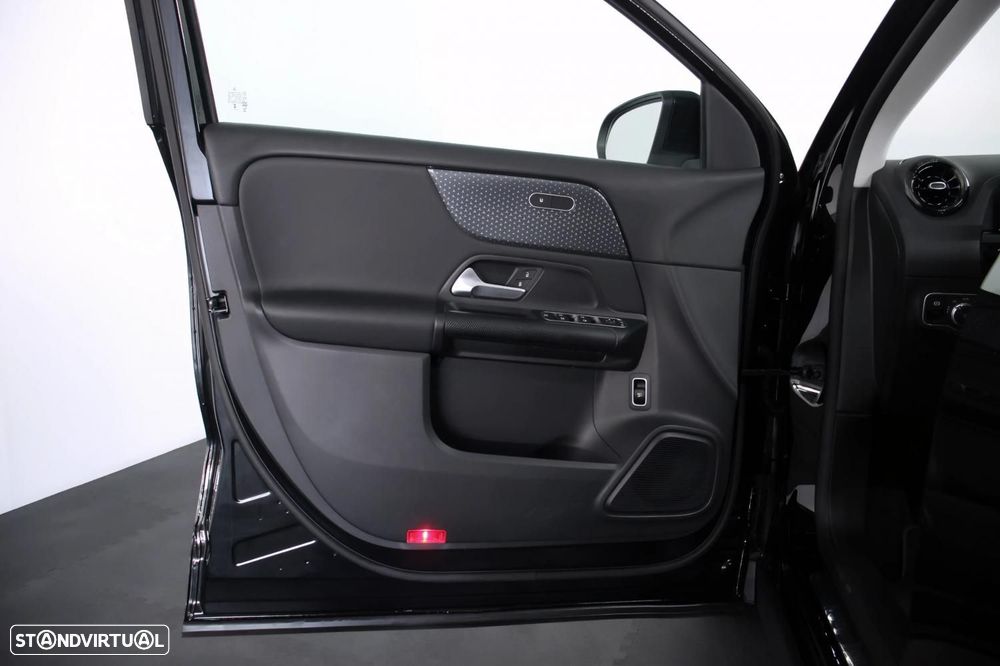 Mercedes-Benz GLA 200 Style - 5