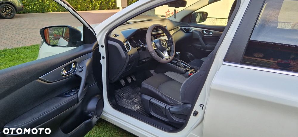 Nissan Qashqai - 12