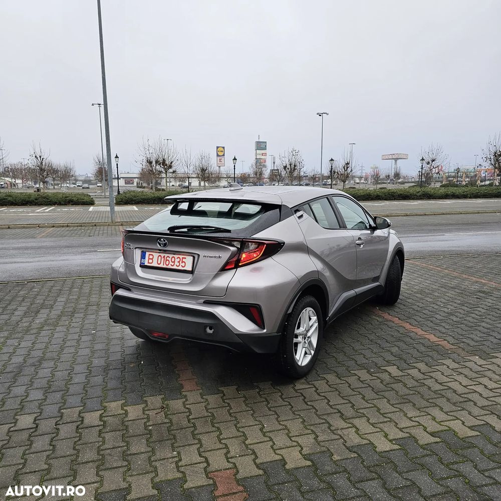 Toyota C-HR Hybrid Business-Edition - 4