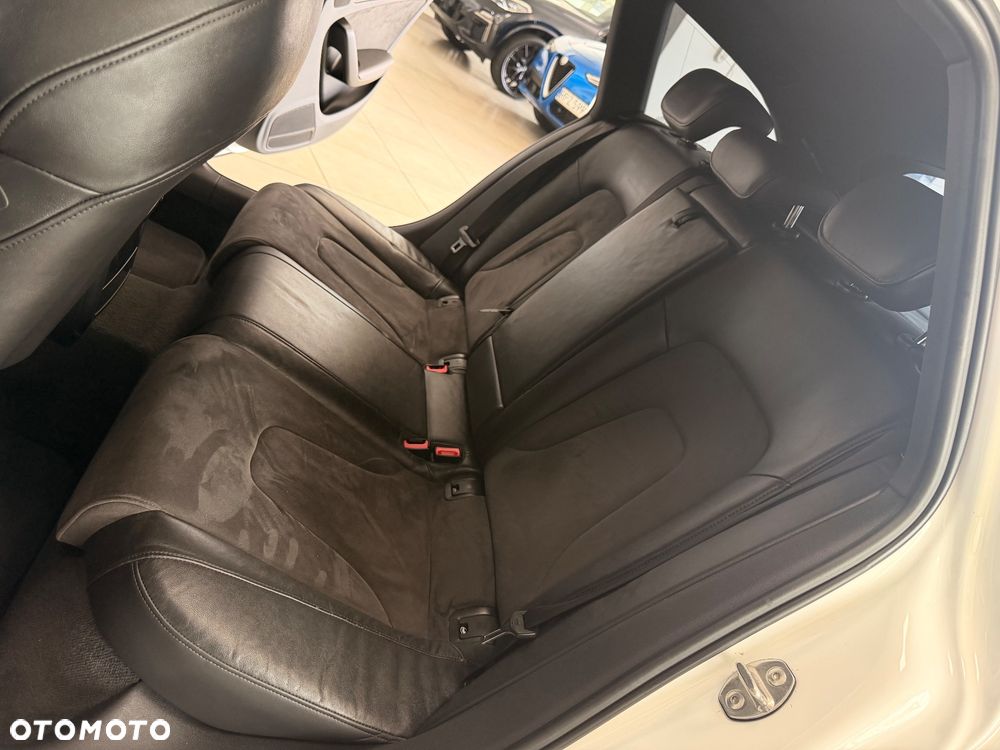 Audi A4 Avant - 21