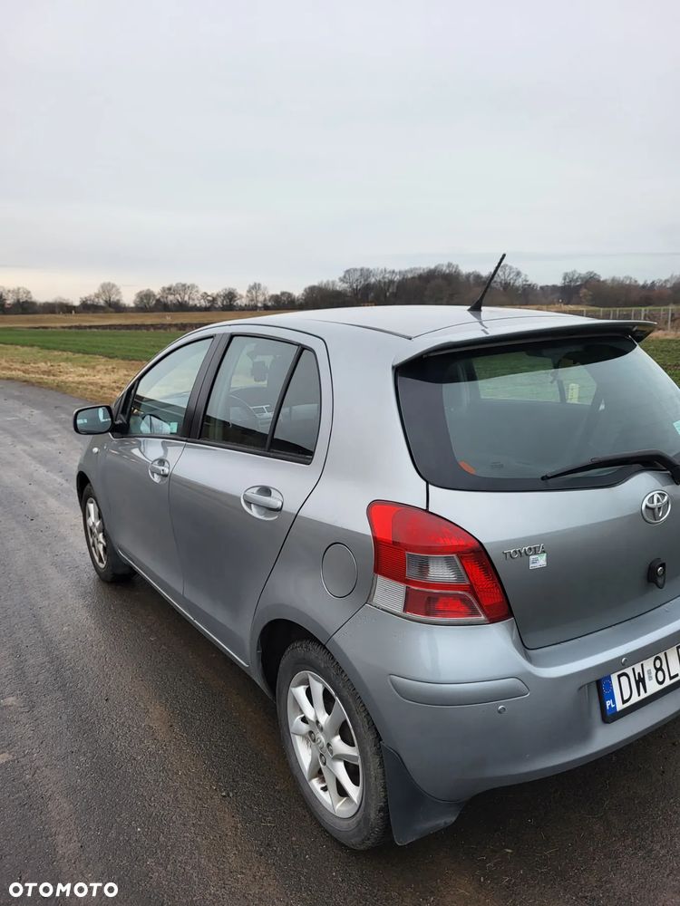 Toyota Yaris - 6
