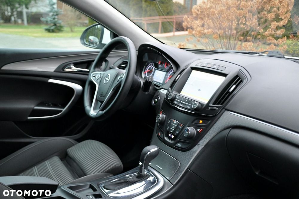 Opel Insignia - 18