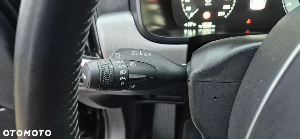 Volvo S90 D4 AWD Geartronic Momentum - 30