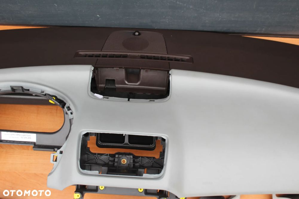DESKA KONSOLA OPEL MERIVA B EUROPA KOMPLET ORYGINAŁ BRĄZOWA JASNA ( NIE NAPRAWIANA ) - 3