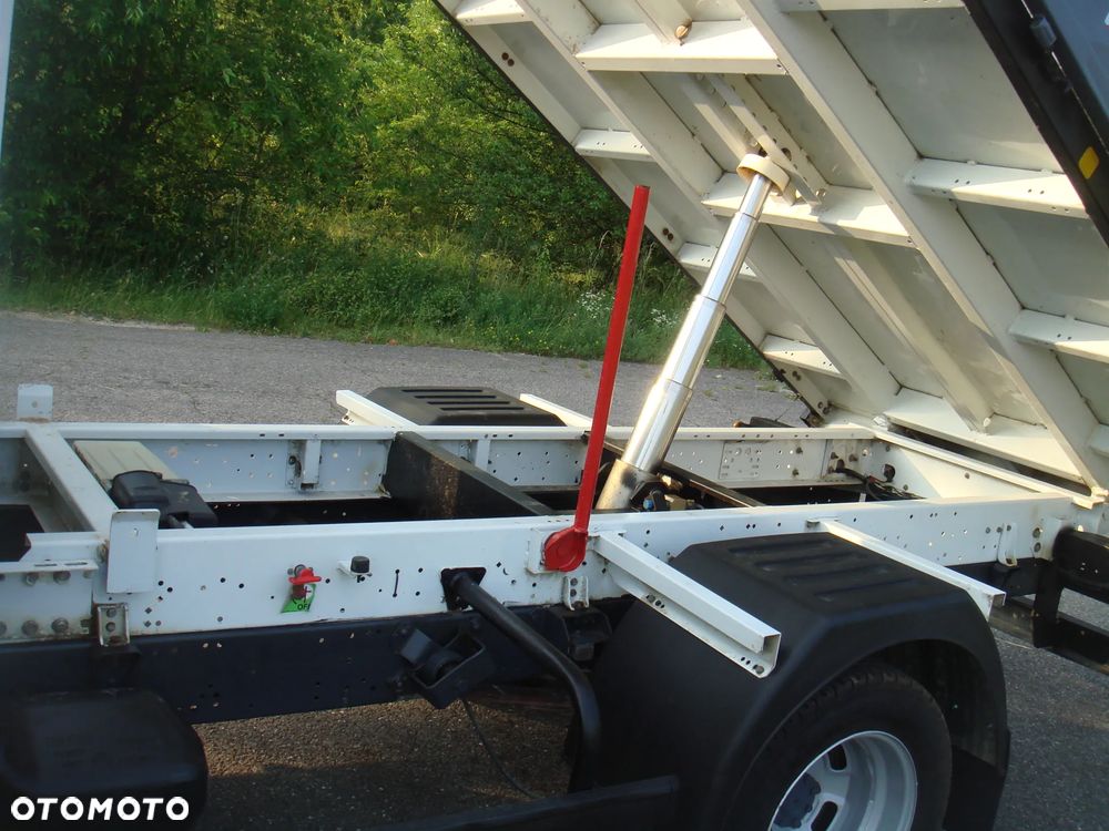 Iveco wywrotka kiper - 16