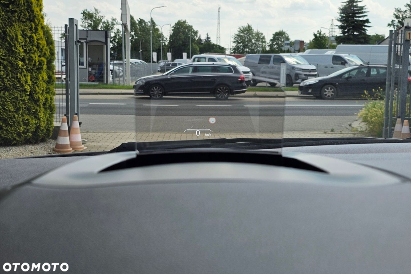 Renault Grand Scenic - 18