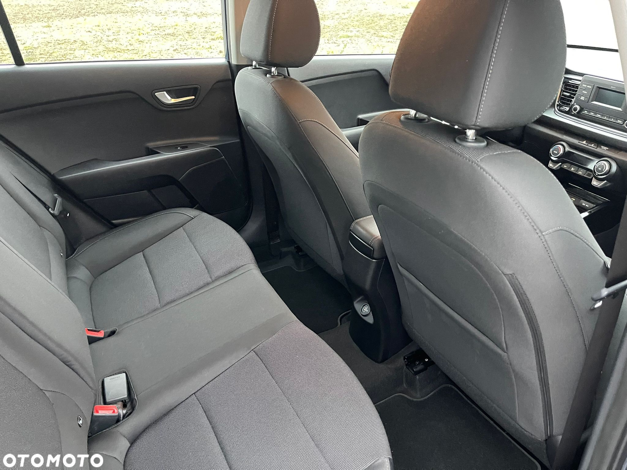Kia Rio - 18