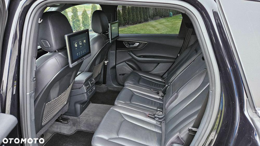 Audi Q7 3.0 TFSI Quattro Tiptr - 11
