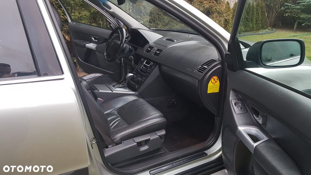 Volvo XC 90 2.4 D5 - 8