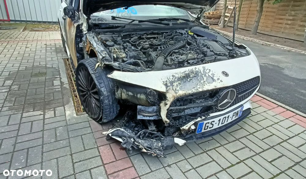 Mercedes-Benz Klasa A 200 d 8G-DCT Edition AMG Line - 5