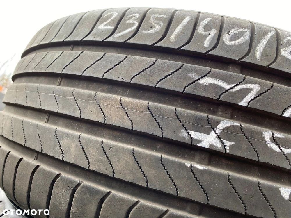 235/40/20 Bridgestone Turanza 6_5,5mm_2szt_(74) - 3