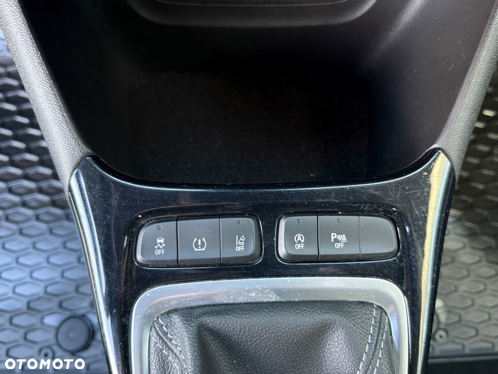 Opel Crossland X - 26