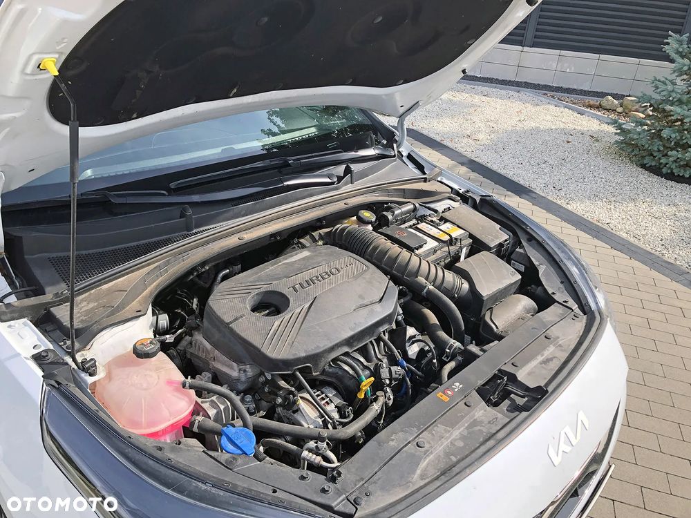 Kia Ceed - 11