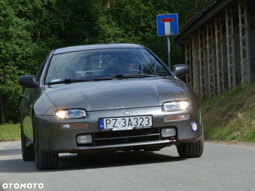 Mazda 323F