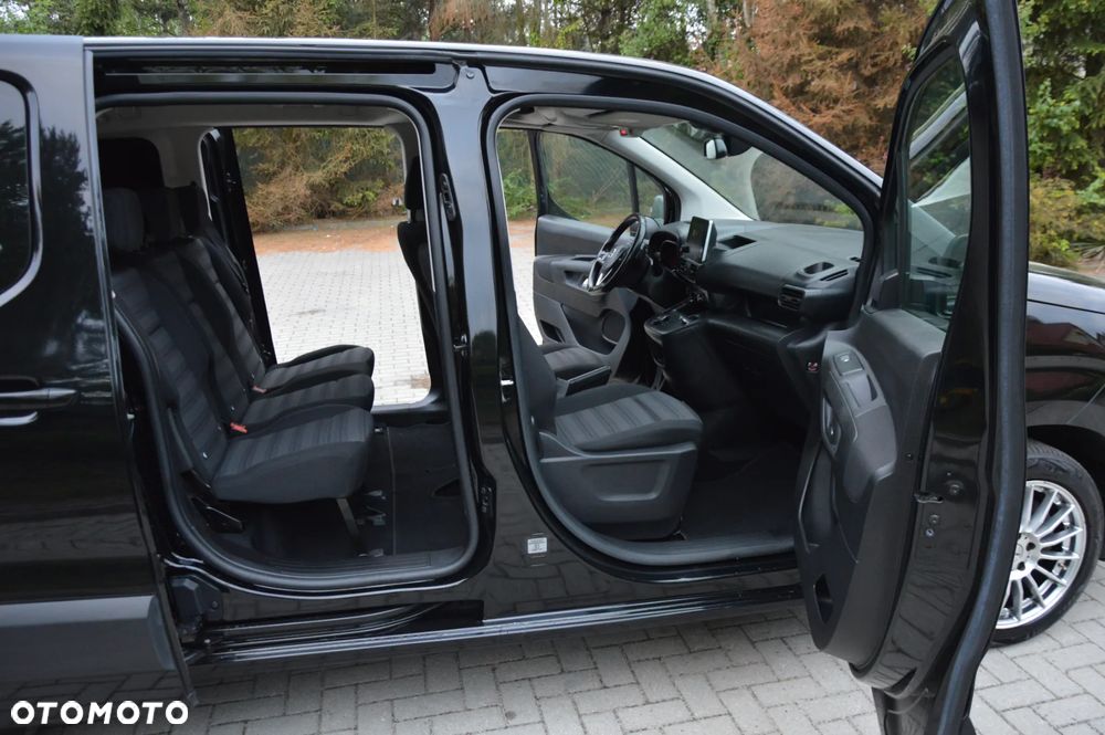 Opel Combo XL 1.2 Turbo Start/Stop Automatik Innovation - 17