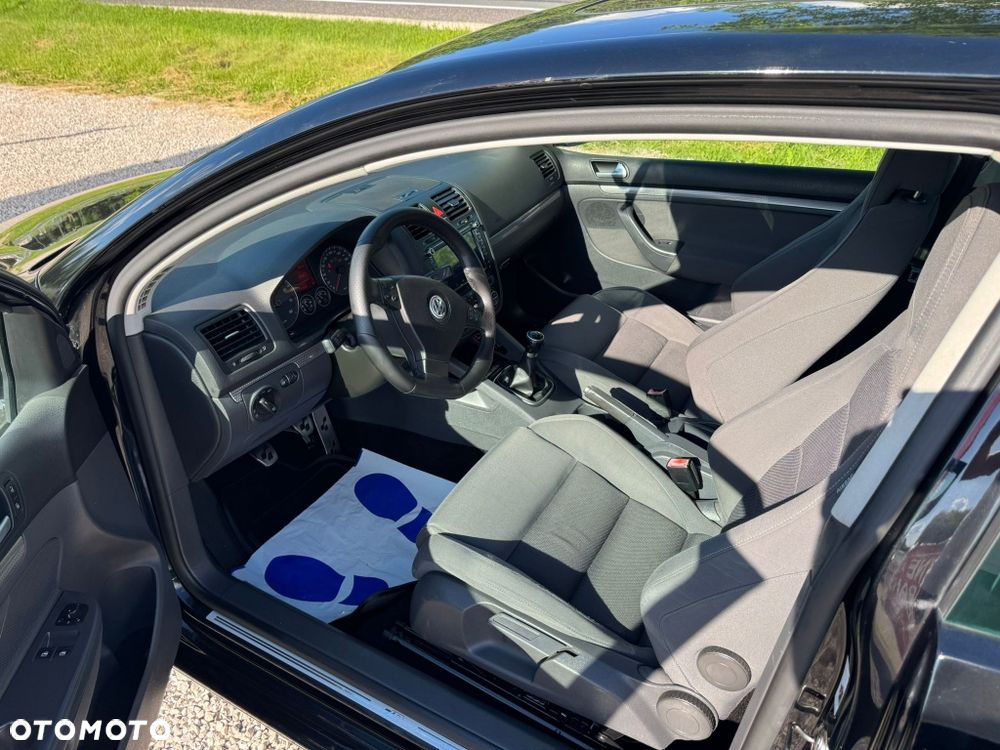 Volkswagen Golf - 4