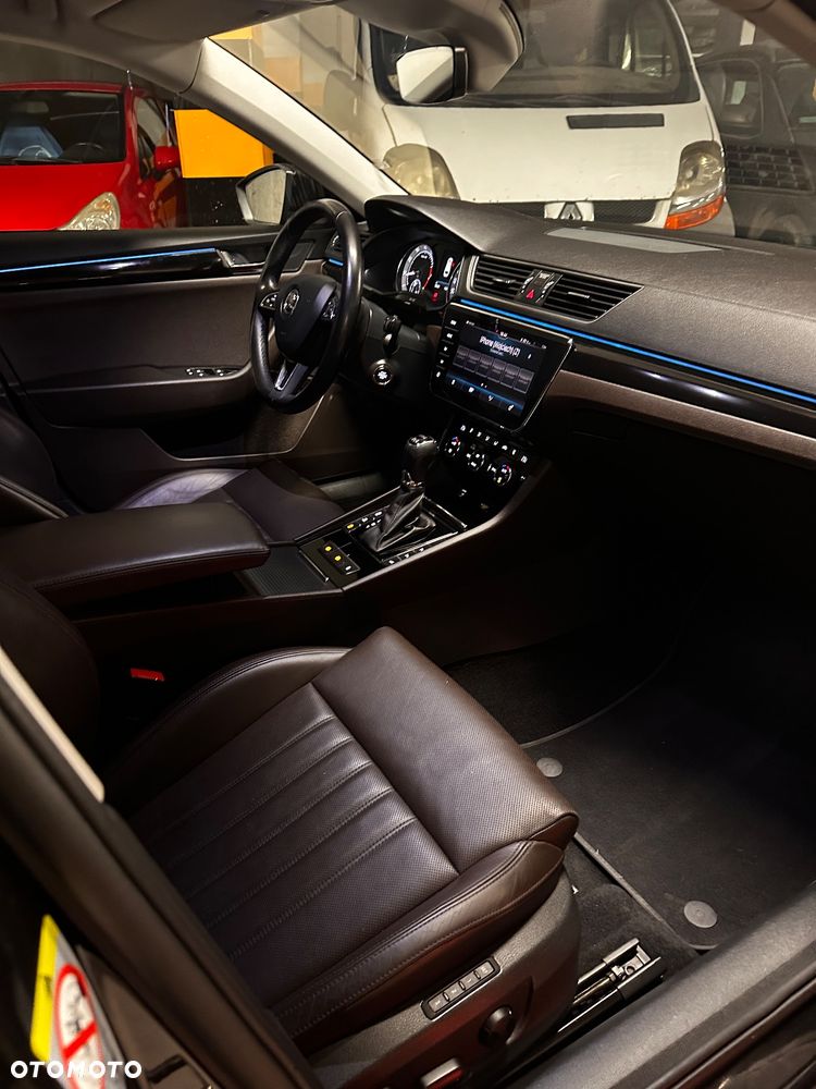 Skoda Superb 2.0 TSI 4x4 L&K DSG - 11