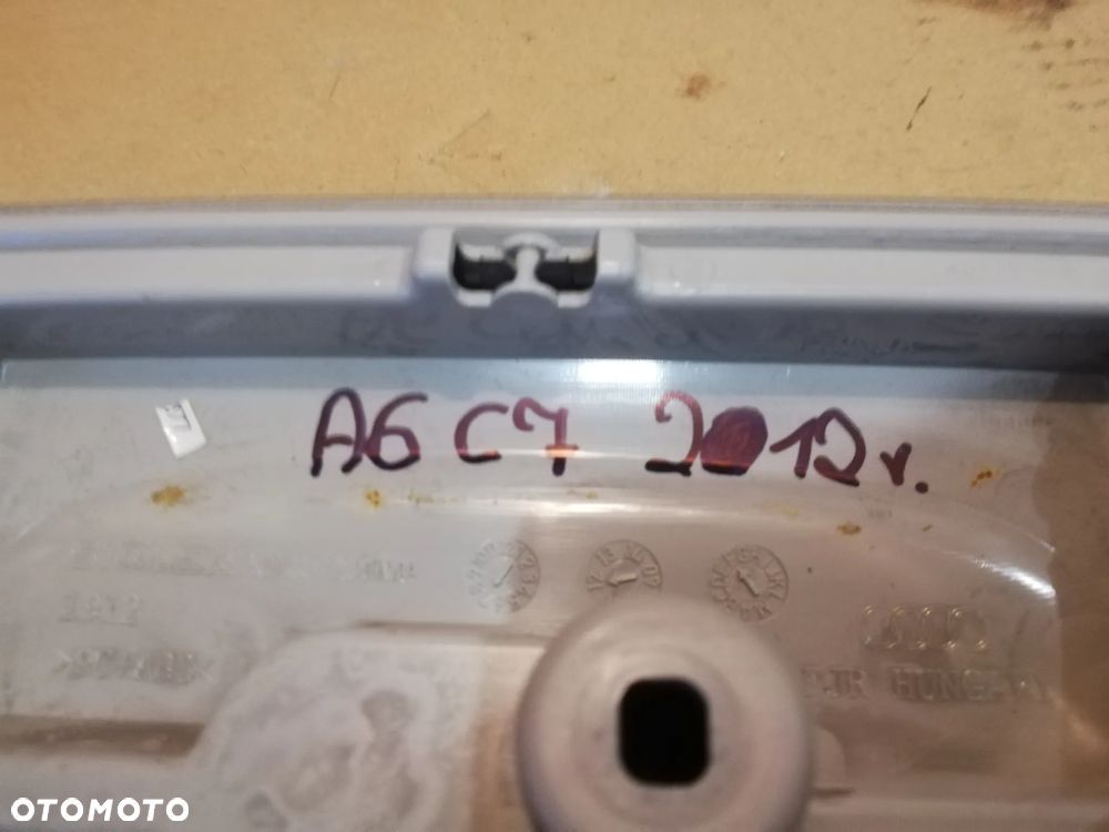 AUDI A4 B7 lampka podsufitki czarna + CZUJNIK RUCHU 4G0947135 4G0951177 - 2