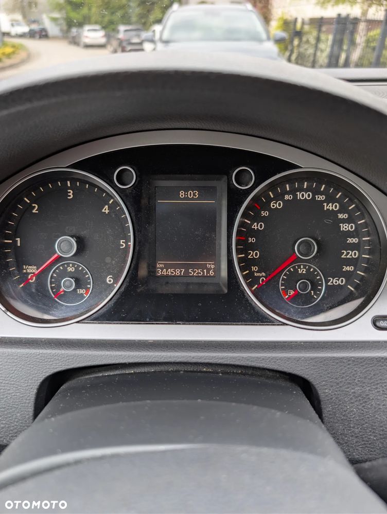 Volkswagen Passat 2.0 TDI Comfortline - 4