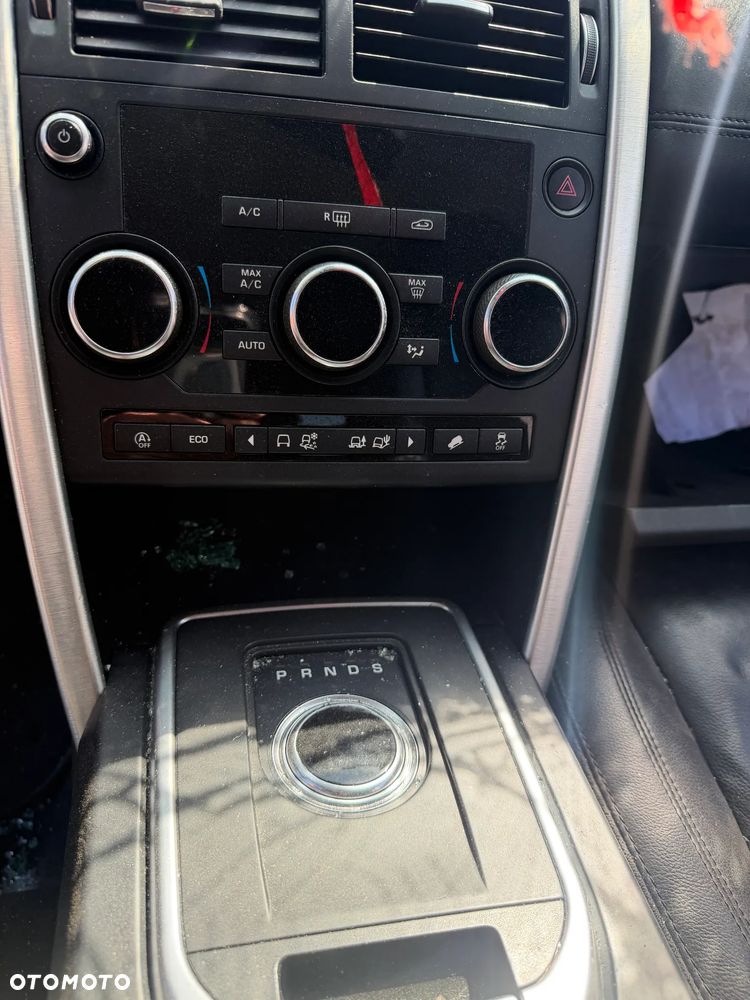 Land Rover Discovery Sport - 8