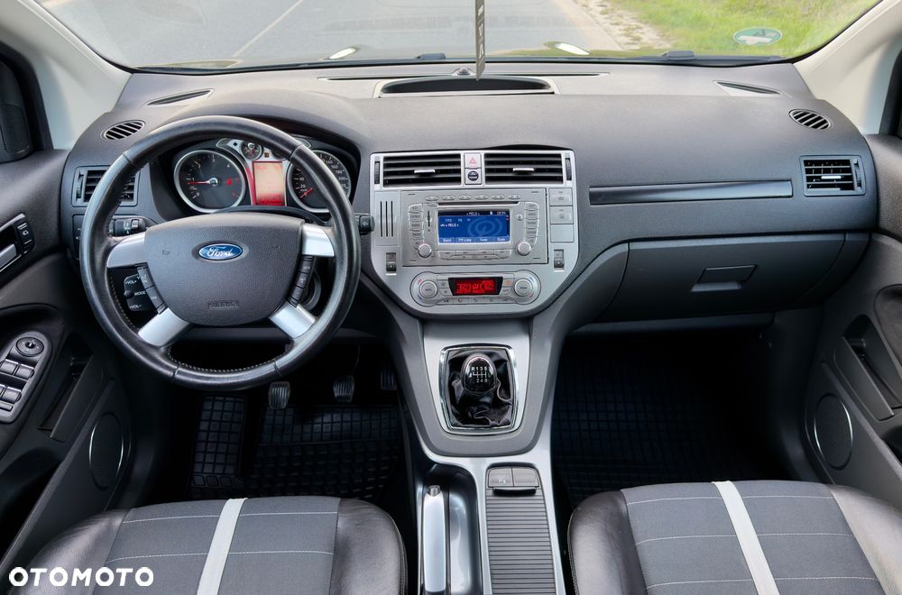 Ford Kuga 2.0 TDCi 4x4 Titanium - 12