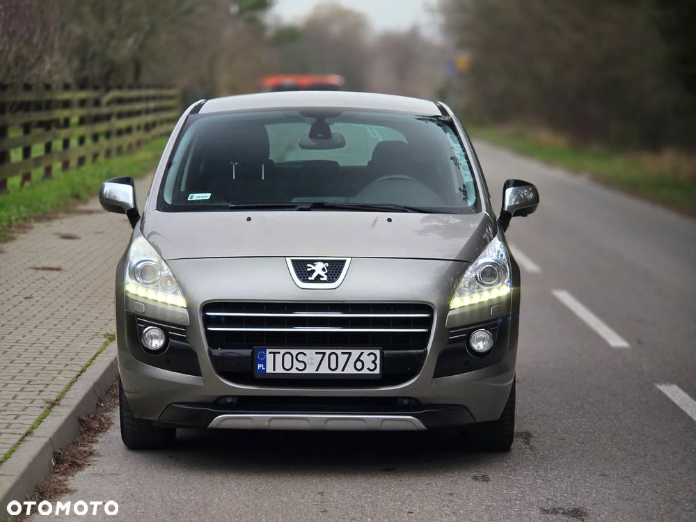 Peugeot 3008 Hybrid4 - 10
