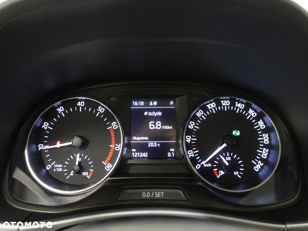 Skoda Fabia 1.2 TSI DSG Ambition - 36