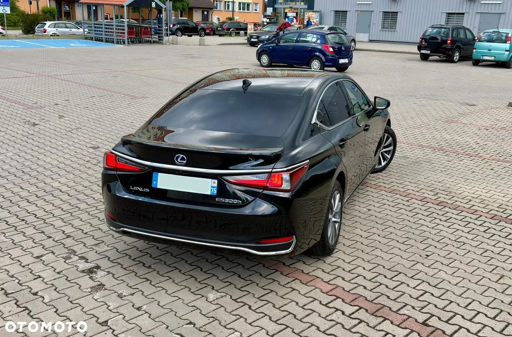 Lexus ES 300h Elegance - 12