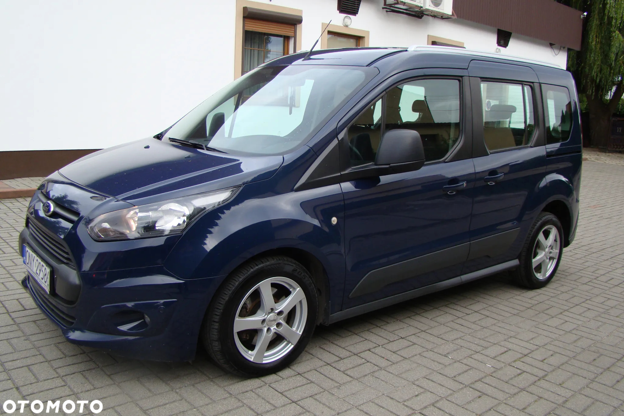 Ford Tourneo Connect - 4