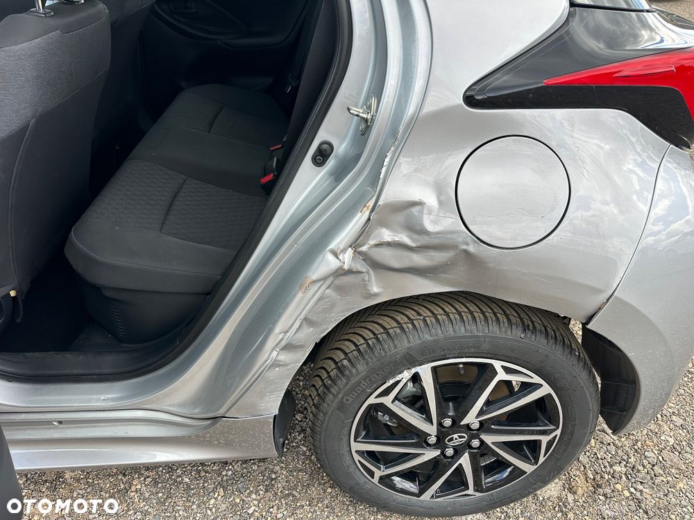 Toyota Yaris - 38