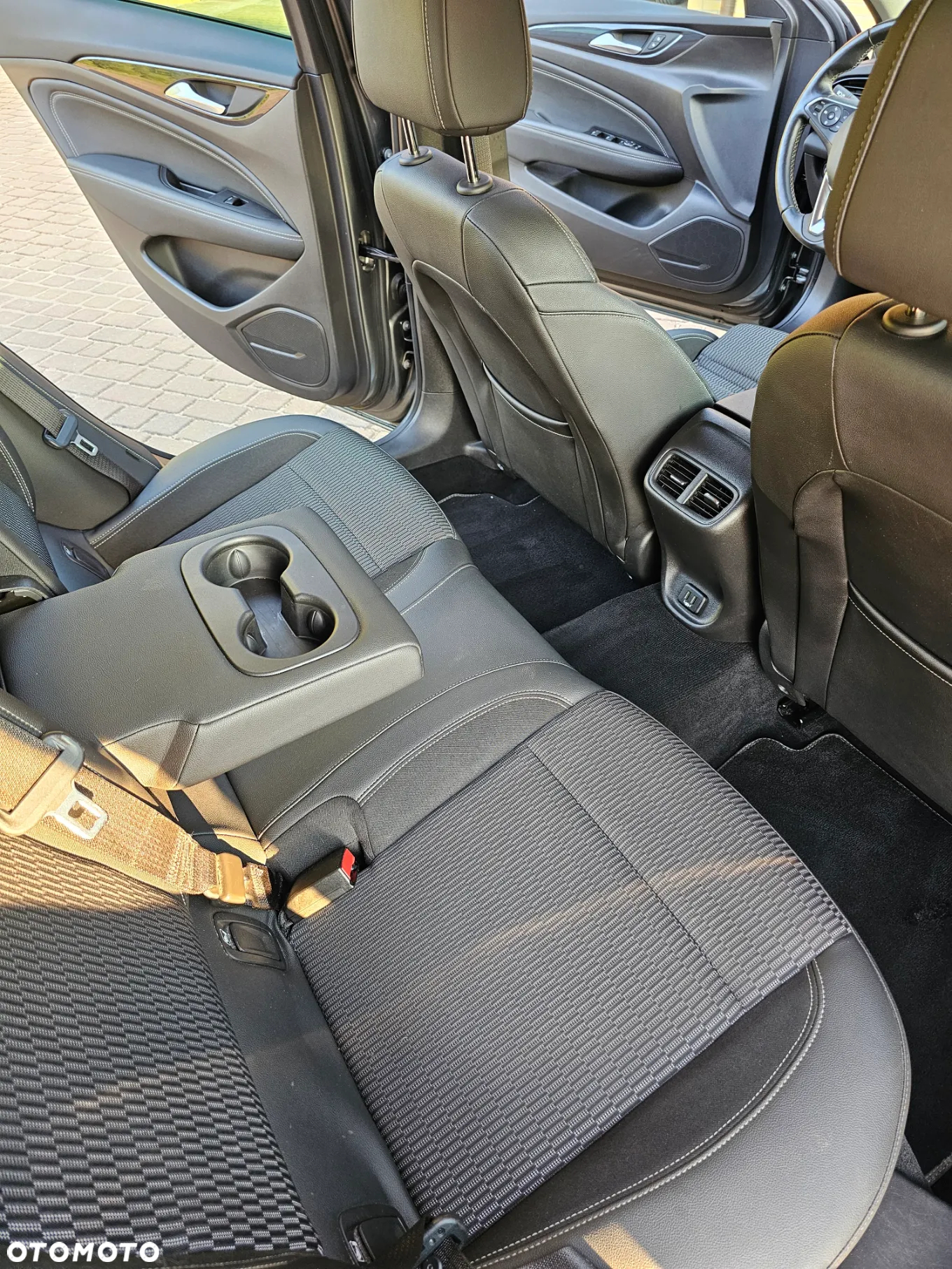 Opel Insignia 1.6 CDTI Business Innovation - 23