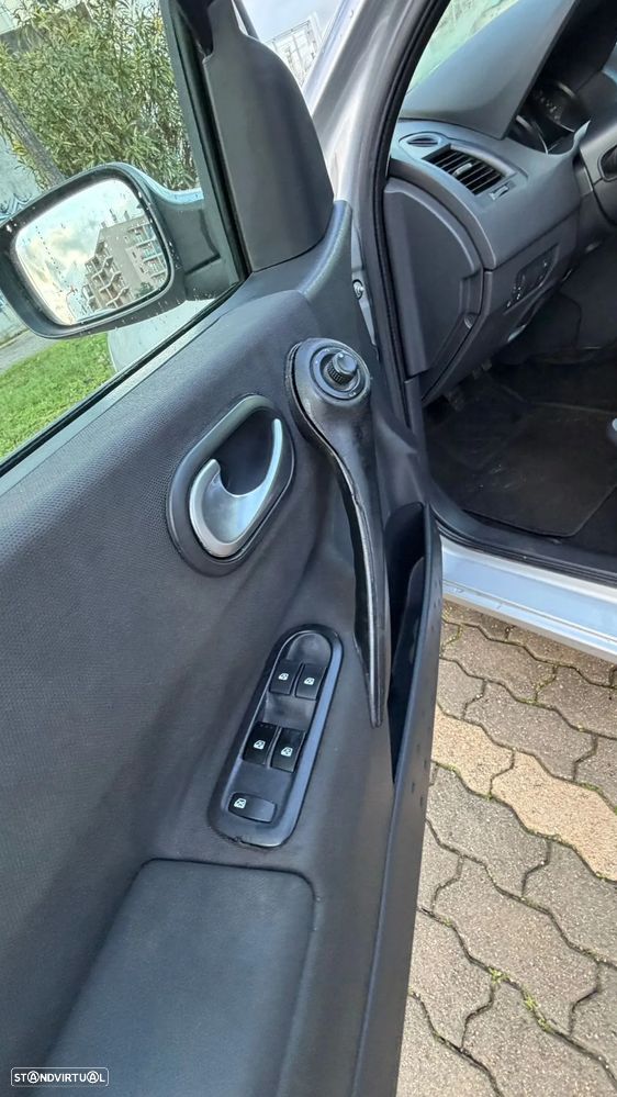 Renault Mégane 1.5 dCi Authentique - 11